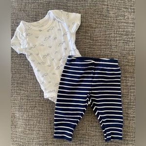 Carter’s outfit